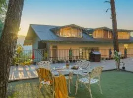 Alaya Stays Golden Meadow Villa