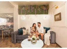 Royalty Apartment with City Views on Calea Victoriei