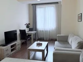 Republiq Square LUXURY with balcony