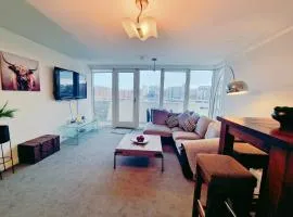5 star Luxury Apartment in City Centre with views