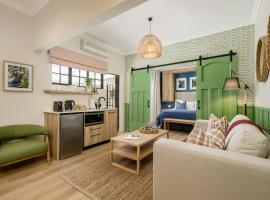 Lupus Den Country House B&B, bed & breakfast σε Sunland