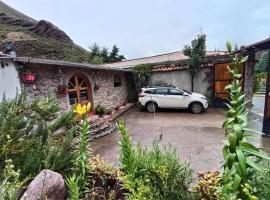 Huilka Mayu, hotel di Urubamba