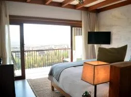 Meghauli Serai Chitwan National Park - A Taj Safari Lodge