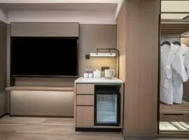 Holiday Inn Yiwu Center by IHG