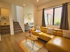 Beautiful Brand New Modern Living Getaway