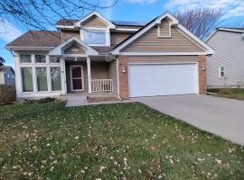 Home away from home, hotel a Urbandale