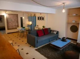 Charmante maison médiévale, coeur de village