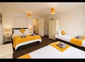 Group & Family Stay central MK