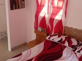 Cerroazulfarmlodge, hotel en Cerro Azul