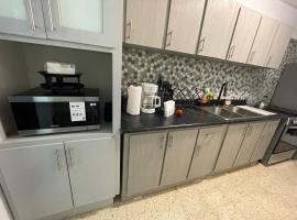 Lane Oceanview Villa, hotel i Arecibo