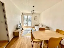Appartement lumineux à 2 mins à pied de la gare