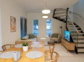 Brand new, stylish house, sauna, parking