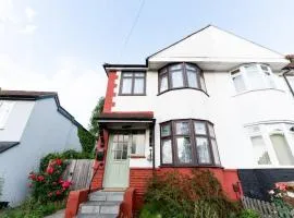 The Perch Bexley - Charming 3-bed House - Pass the Keys