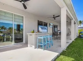 Waterfront Fun & Relaxation Await - Your Ultimate Gulf-Access Getaway! - Villa Ocean Life - Roelens