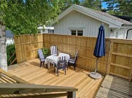 Cozy cottage on beautiful Rossö, Orust SE09130