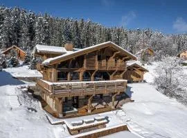 Forest Lodge, a luxury chalet with sauna and jacuzzi