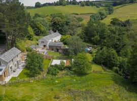 The Barn at Coombe Farm Goodleigh, hotel a Goodleigh