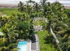 Luxury Beachfront in Playa Tivives, Puntarenas with Ocean Views,Pool
