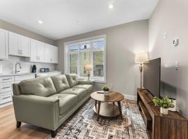 Luxury 2BR near Cabmridge, Hotel in Somerville