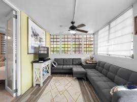 Tropical Naguabo Beach House Pool n Beach, hotel en Naguabo