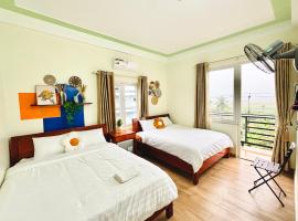 Bamboo Riverside Home, hotel in Bố Trạch