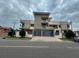 Luxurious 5 Bedroom Mansion at East Legon, hotel a Accra