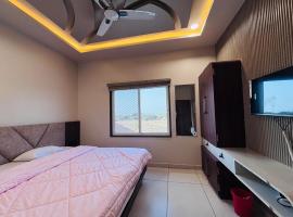 Shree Radha Hotel and Restaurant, hotel en Bharbharia