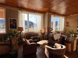 By La R&eacute;serve, beach hotel in G&eacute;rardmer