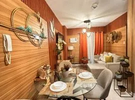 Modern 1 BR Condo near Airport, MOA, PICC, Star City, OKADA With Fast WIFI & Netflix Free Pool Access