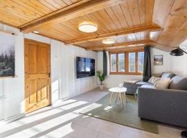 Mountain apartment near Brienz with Hot Tub, hotel in Kienholz