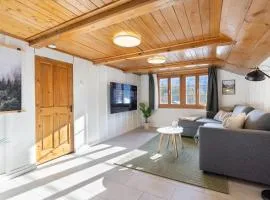 Mountain apartment near Brienz with Hot Tub