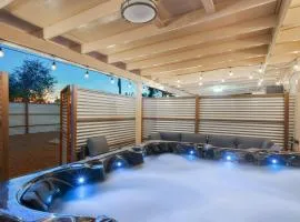 3BR 2BA Cozy Home with Jacuzzi Near Downtown