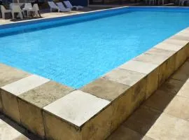 APARTAMENTO EM ICARAÍ COM PISCINA 500mt DA PRAIA