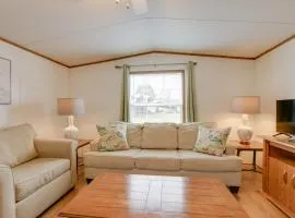 Mtn-View Adventure Hub! Waynesville Home with Perks