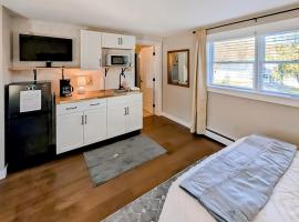 Ludlow Lax, kh&aacute;ch sạn gần Claremont Municipal - CNH, Ludlow