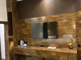 The residence hotel and suit, ξενοδοχείο σε Μπενίν Σίτι