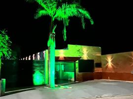 HOTEL & RANCHO Kk، فندق في Coxim