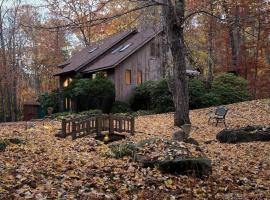 Lakeside Cozy Home At Winni Close To Abenaki Ski Area And Boat Launch, hotel a Wolfeboro