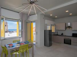 Varicottis Luxury Apartments a 2 minuti dal mare、ヴァリゴッティのホテル