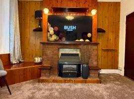 Modern 3Bed Doncaster Home with Vintage Charm