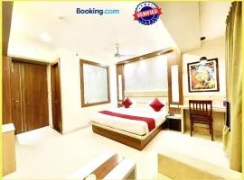 LUXURY SEA VIEW from rooftop HOTEL K PALACE ! PURI near Swargadwar - Golden Beach - Jagannath Temple - Restaurant - Parking - Fully Air Conditioning Rooms - BEST HOTEL IN PURI