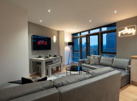 Leeds - City Meets Nature - Riverside - Sleeps 8 - Balcony โรงแรมในCentral Station
