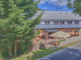 Chata Hadimrška، فندق في Bartošovice v Orlických Horách