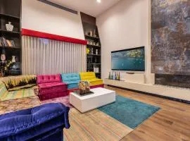 Luxury house, heated pool and Turkish bath Laurels!