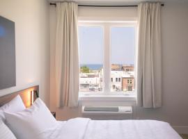 Boardwalk Suites & Residences By Kasa, lejlighedshotel i Traverse City