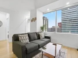 Luxury 1Beds and 2Beds in Downtown Edmonton close to Rogers