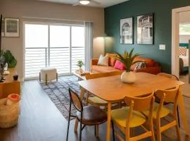 First Floor 2B2B • Pool, Gym, Dog Park • Near DTA