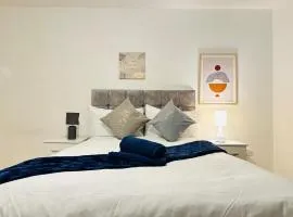 Cozy 2 Bedroom Flat convenient for NW, Central London and Heathrow