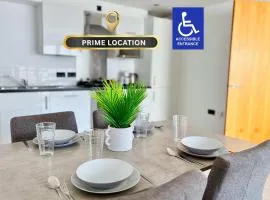 York City Centre 2-Bed Apartment with Balcony Views Close to Christmas Market