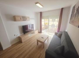 Spacious 3BR Condo With Pool, Wifi & Near Beach, condo in Callao Salvaje